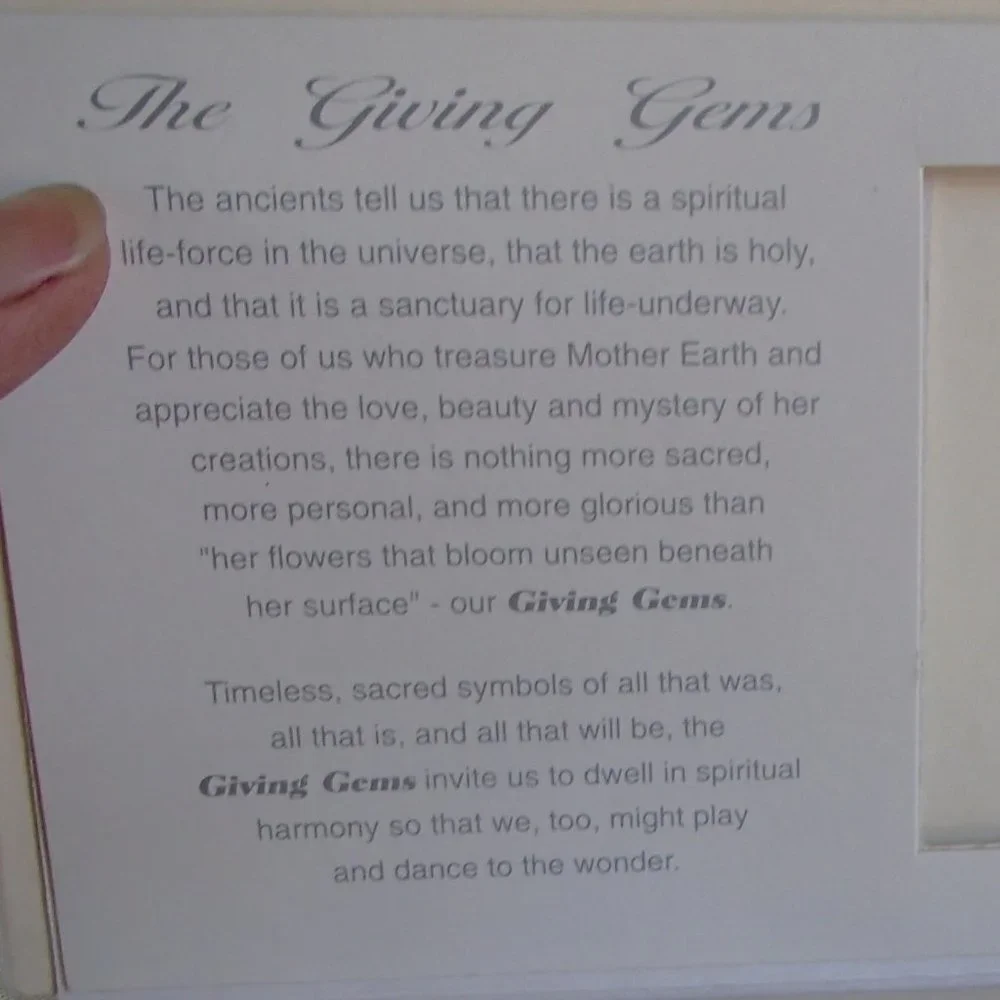 The Giving Gems Lucoral Museum Hawaii Sterling Silver Cage, Chain & 12 Gemstones - Picture 11 of 16